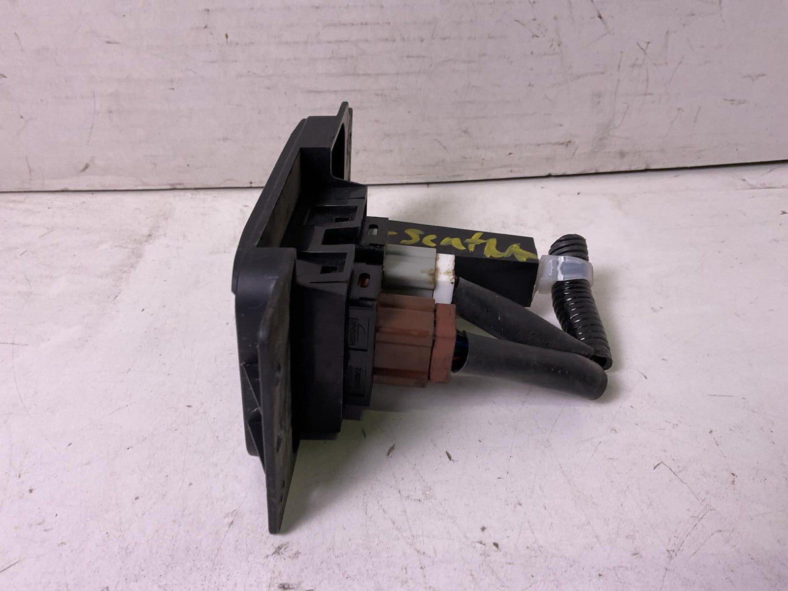 Seat Warmer Switch NISSAN SENTRA 172