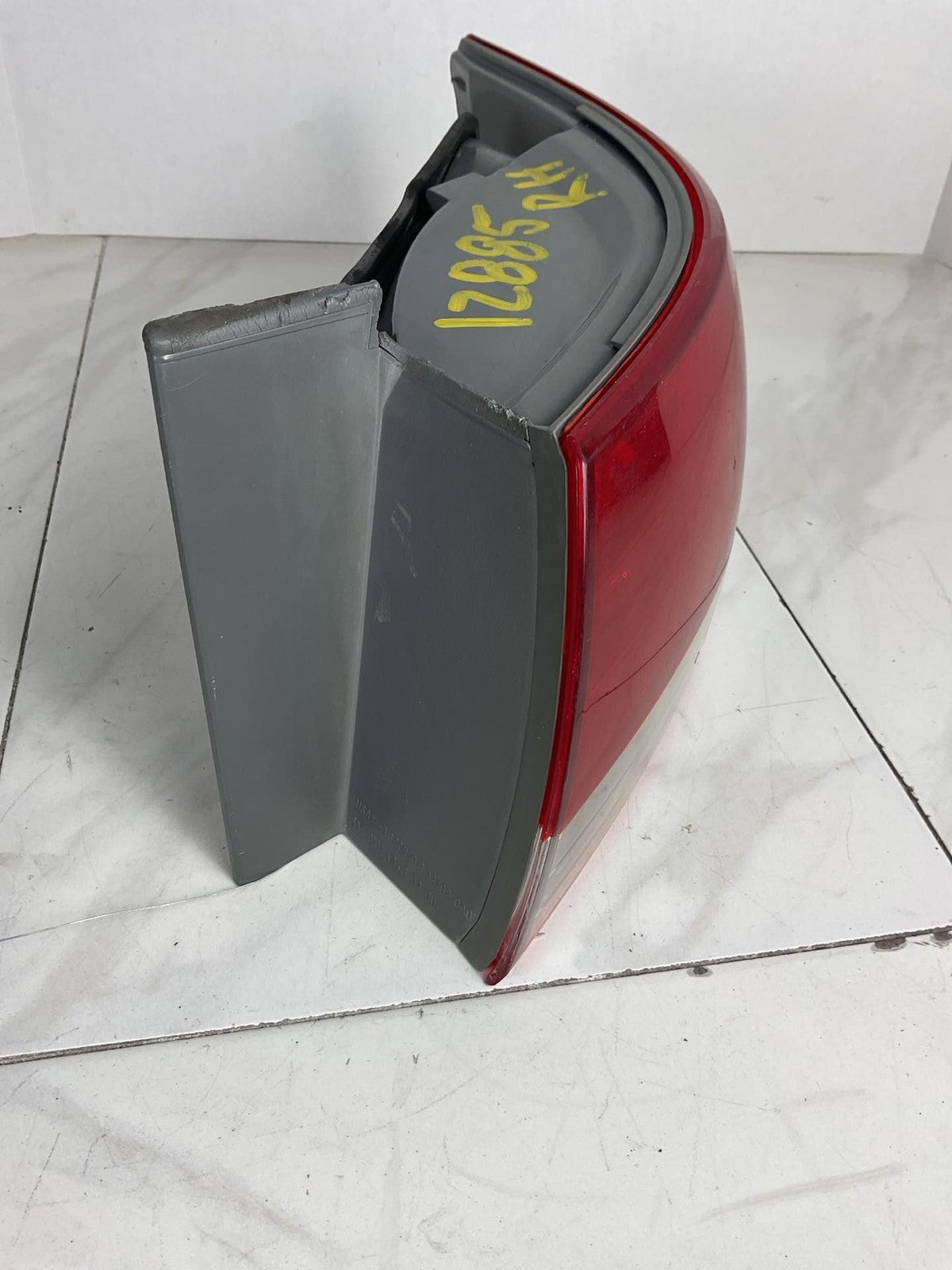 Tail Light Assembly HYUNDAI SONATA Right 06 07 082