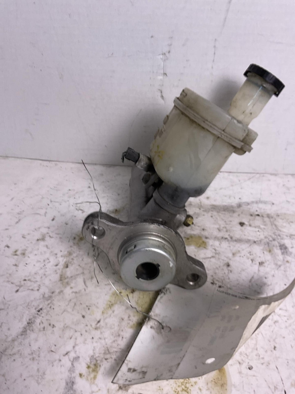 Master Cylinder NISSAN MAXIMA 04 05 06 07 084