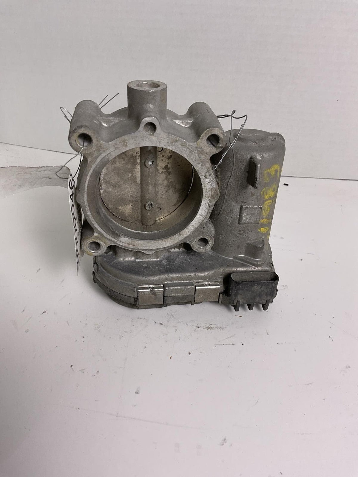 Throttle Body/Valve Assembly For 2014-2019 Mercedes Cla Class3