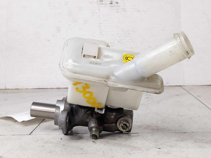 Master Cylinder NISSAN VERSA 12 13 14 15 16 17 18 192