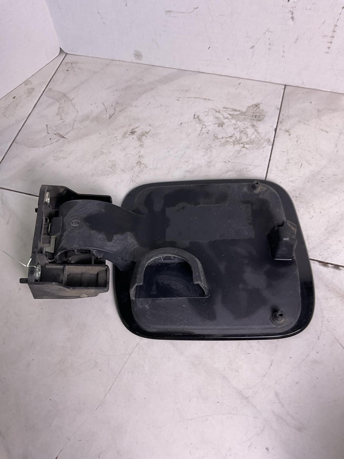 Fuel Tank Door NISSAN VERSA 20 21 22 23 242