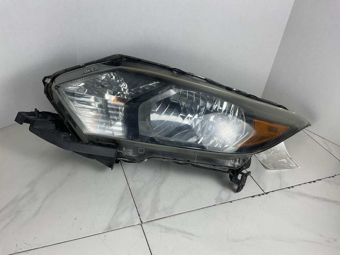 Left Driver Side Head Light Assembly For 2016-2018 HONDA HRV0