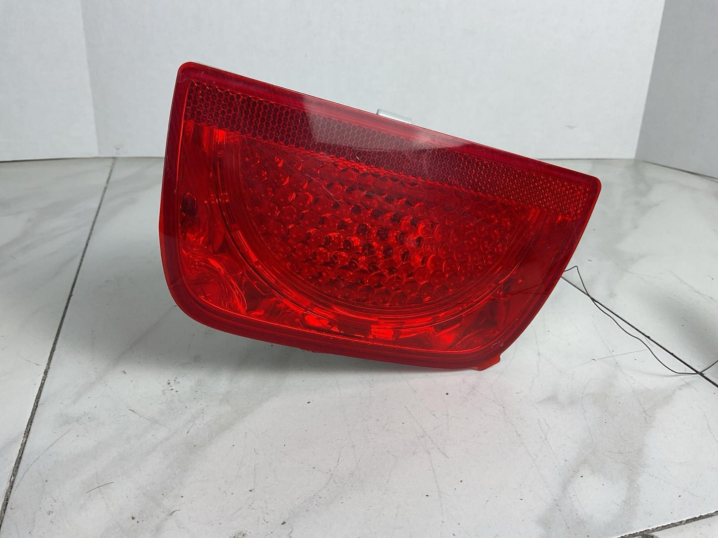 Tail Light Assembly CHEVY CAMARO Right 10 11 120