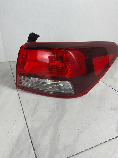 Tail Light Assembly KIA RIO Right 18 19 20 21 22 230