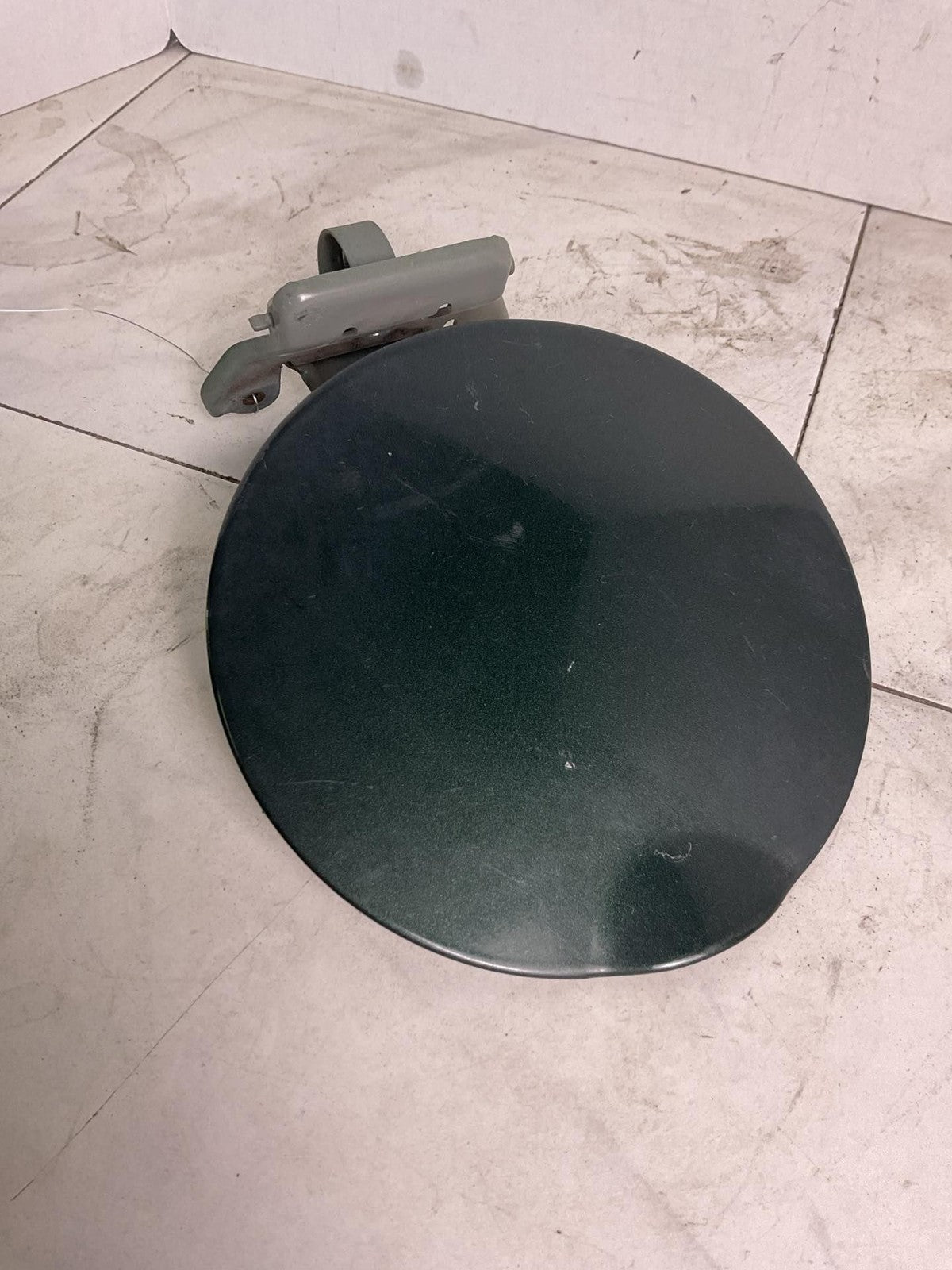 Fuel Tank Door FORD PICKUP F150 97 98 99 00 01 02 03 040