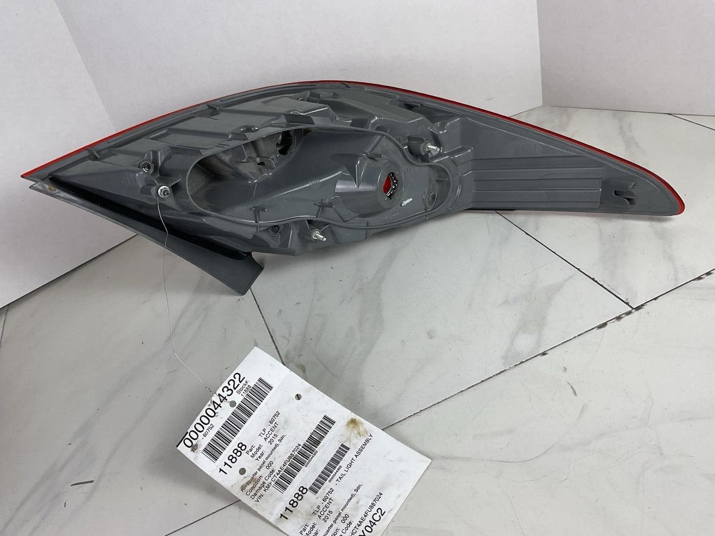 Tail Light Assembly HYUNDAI ACCENT Right 15 16 175