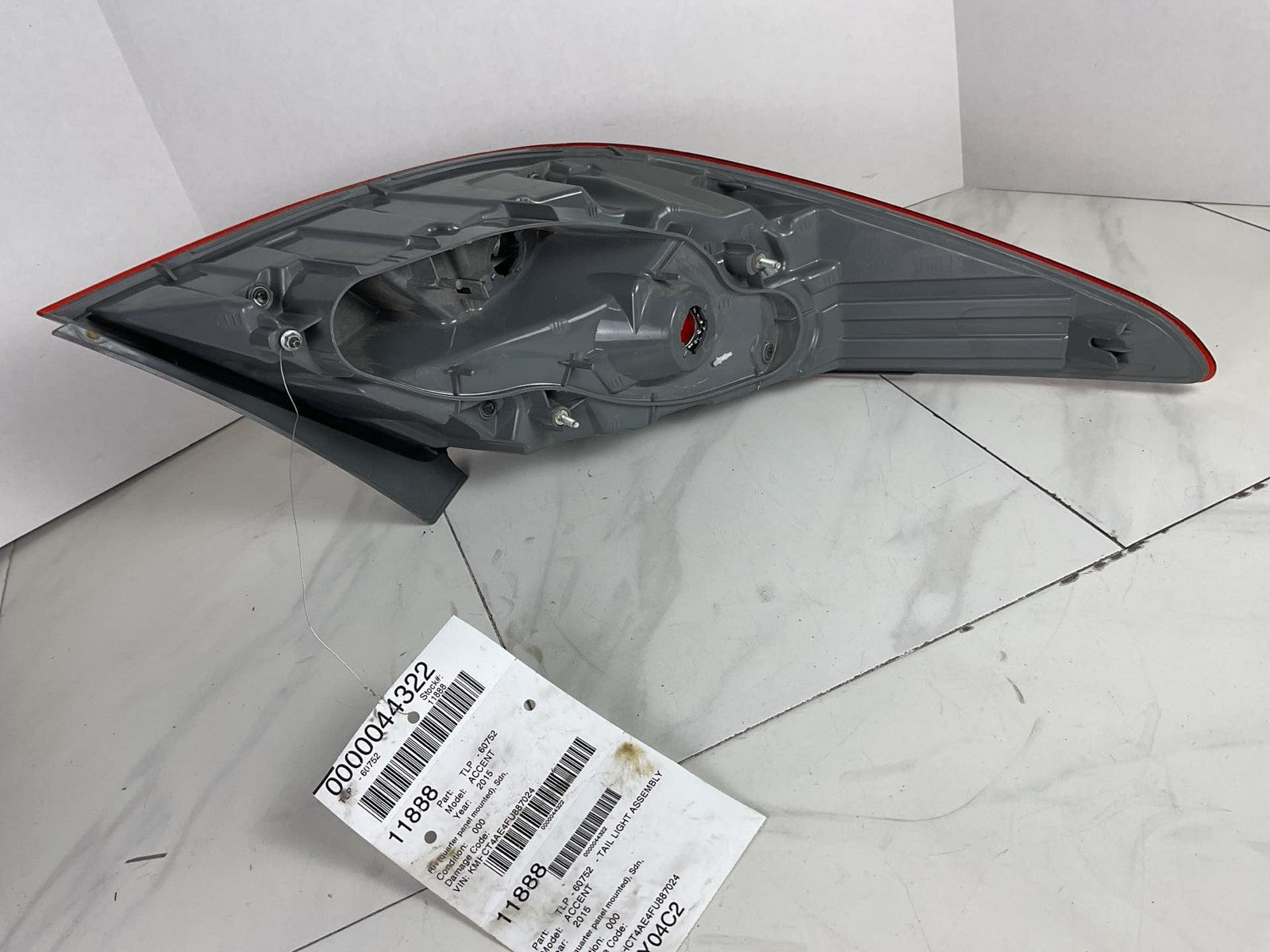 Tail Light Assembly HYUNDAI ACCENT Right 15 16 175