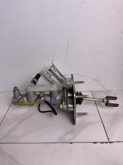 Master Cylinder TOYOTA PRIUS 04 05 06 07 08 092