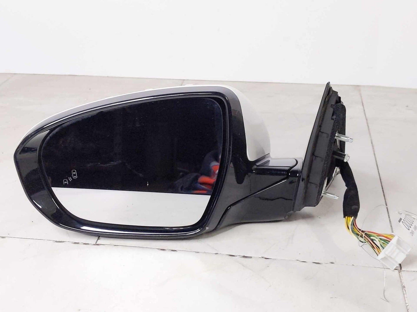 Left Driver Side Door Mirror For 2014-2016 KIA CADENZA0