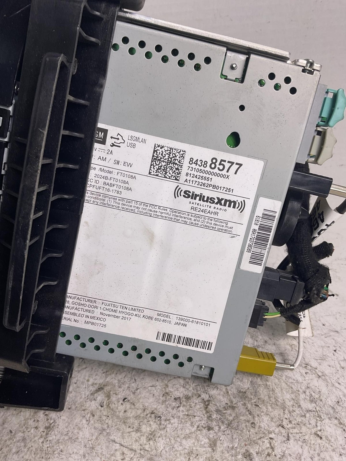 Audio & Visual Equip.(radio) CHEVY TRAX 182