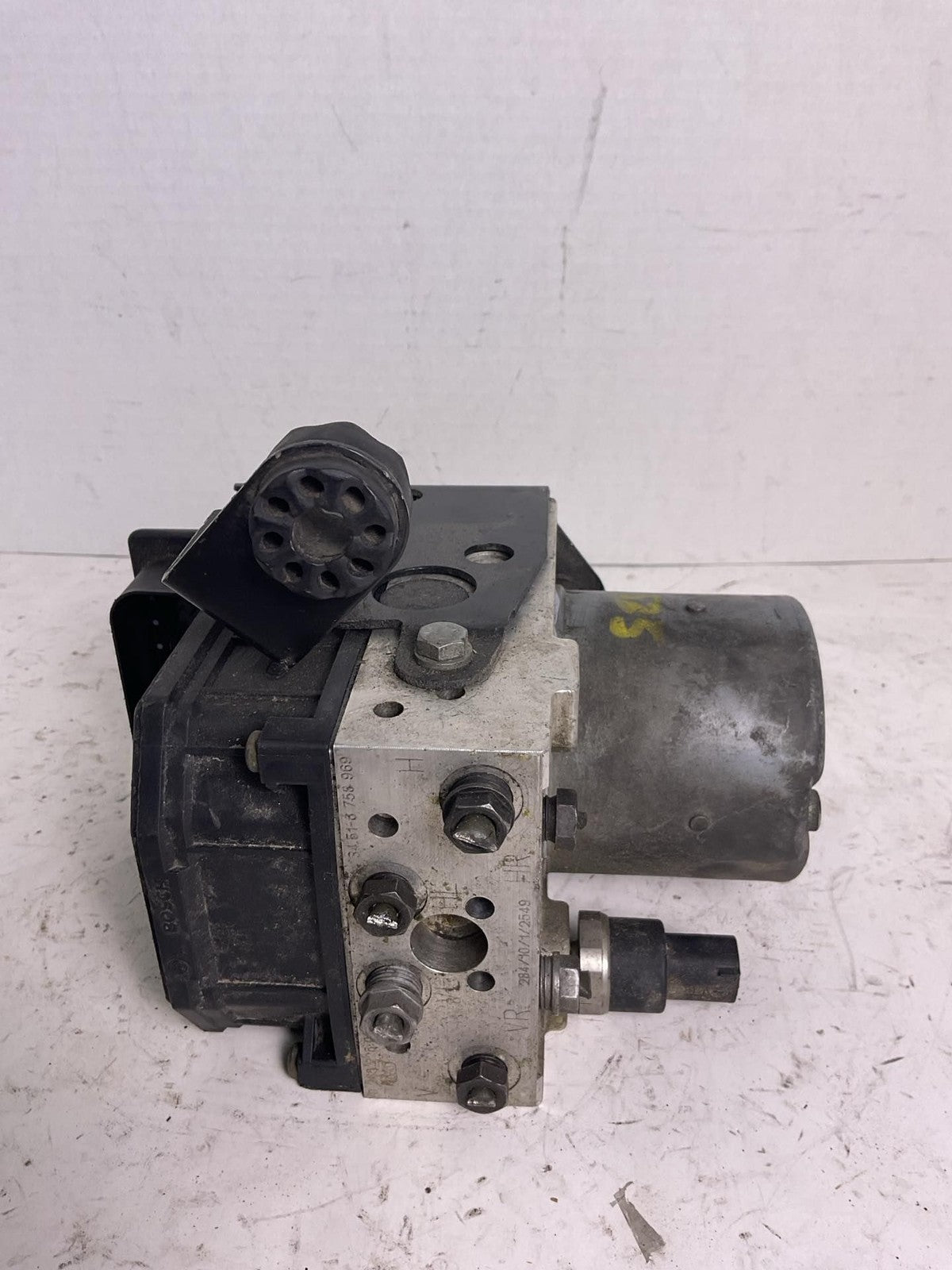 Anti-lock Brake Parts BMW 525 SERIES 01 02 030