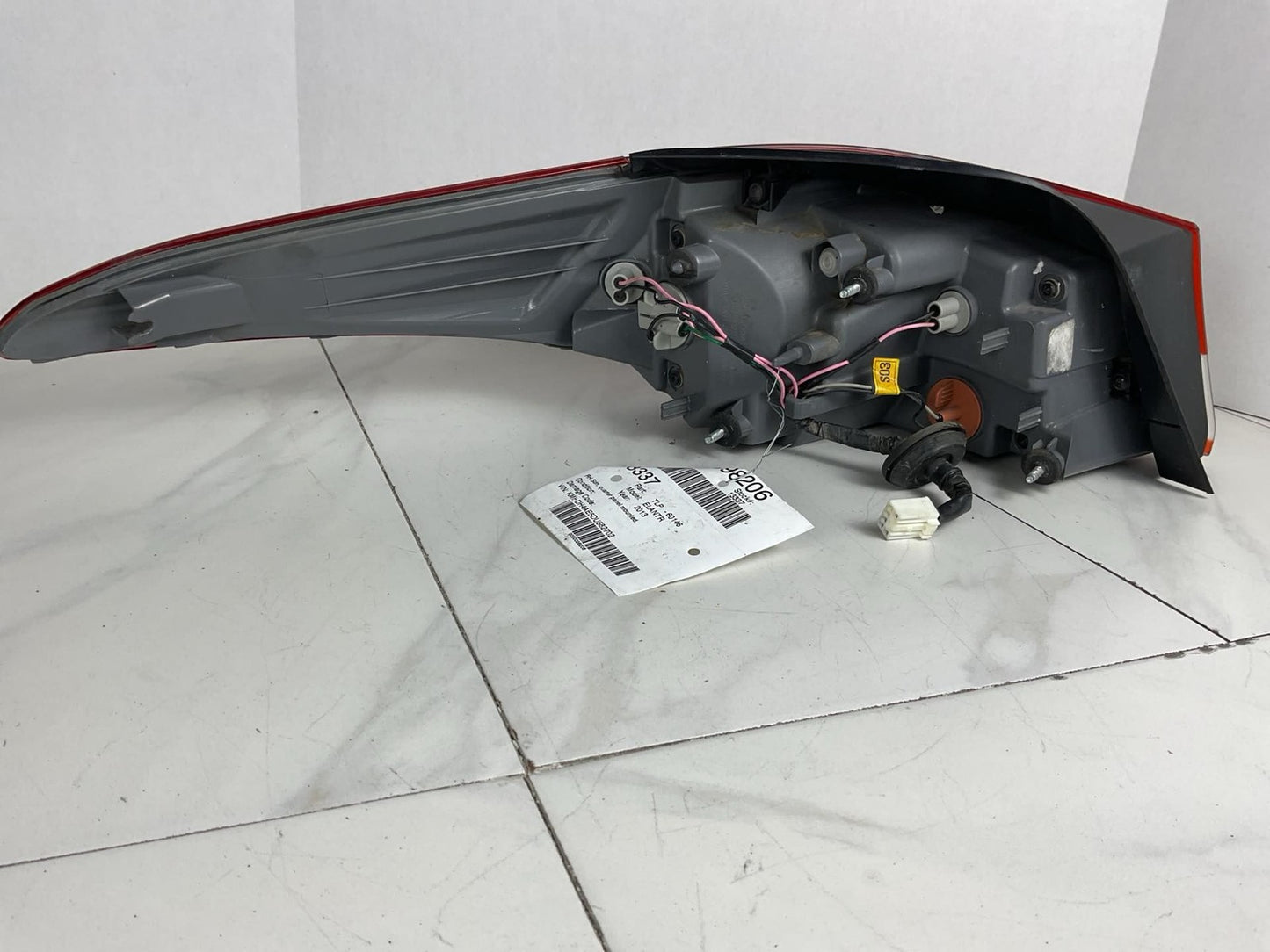 Tail Light Assembly HYUNDAI ELANTRA Right 11 12 133