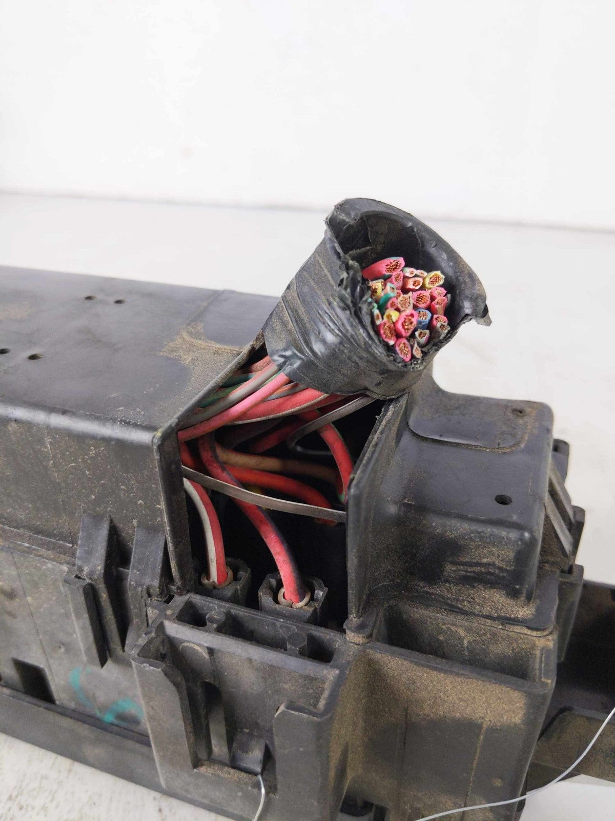 Chassis Brain Box (power supply includes fuse box) JEEP GRAND CHEROKEE 078