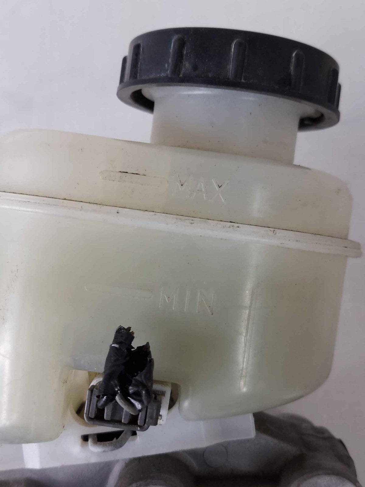 Master Cylinder INFINITI FX SERIES 03 04 052