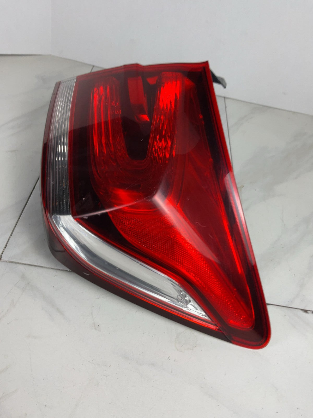 Tail Light Assembly HONDA CIVIC Right 13 14 152