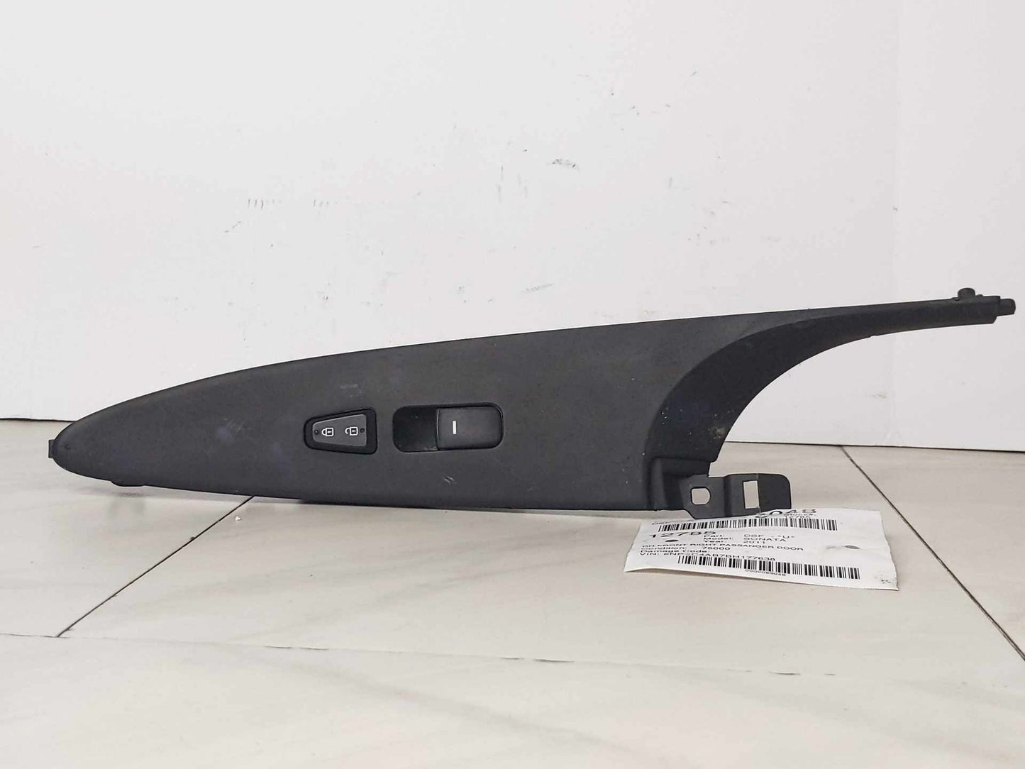 Door Switch Front HYUNDAI SONATA 11 12 13 14 150