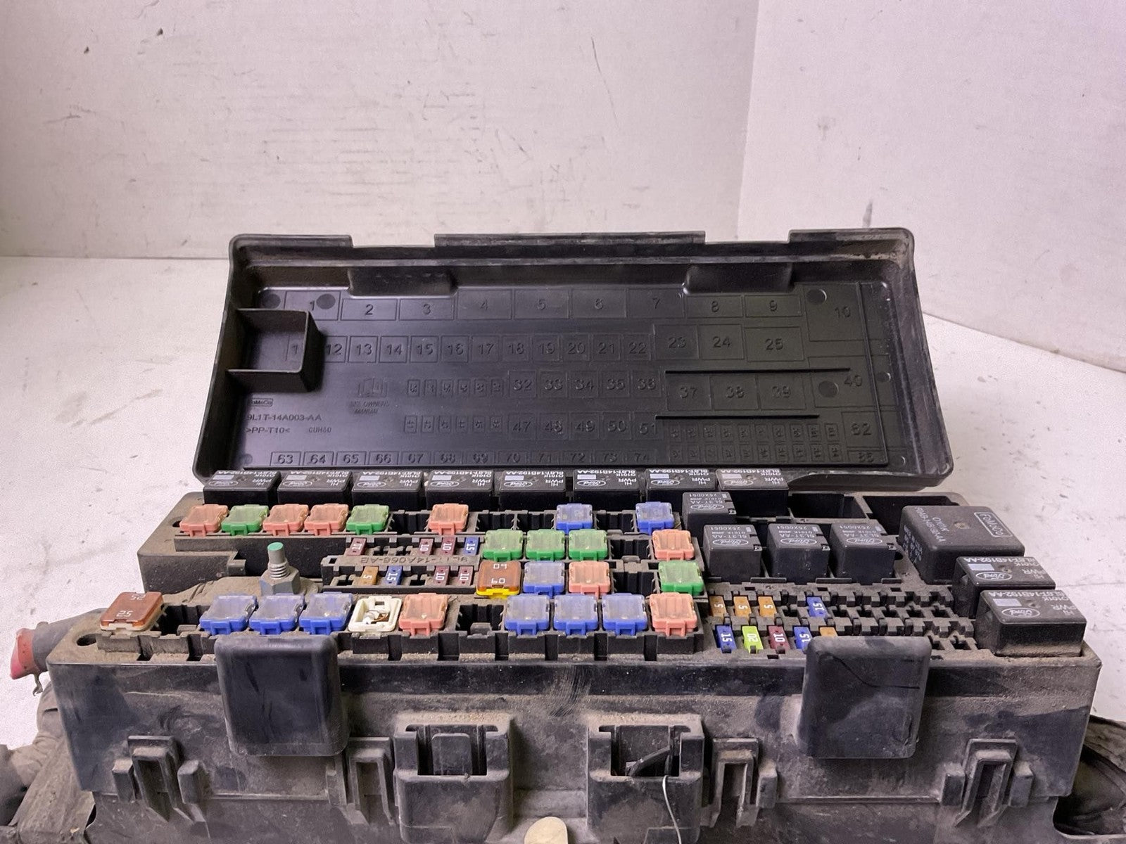Engine Fuse Box FORD PICKUP F150 11 12 13 141