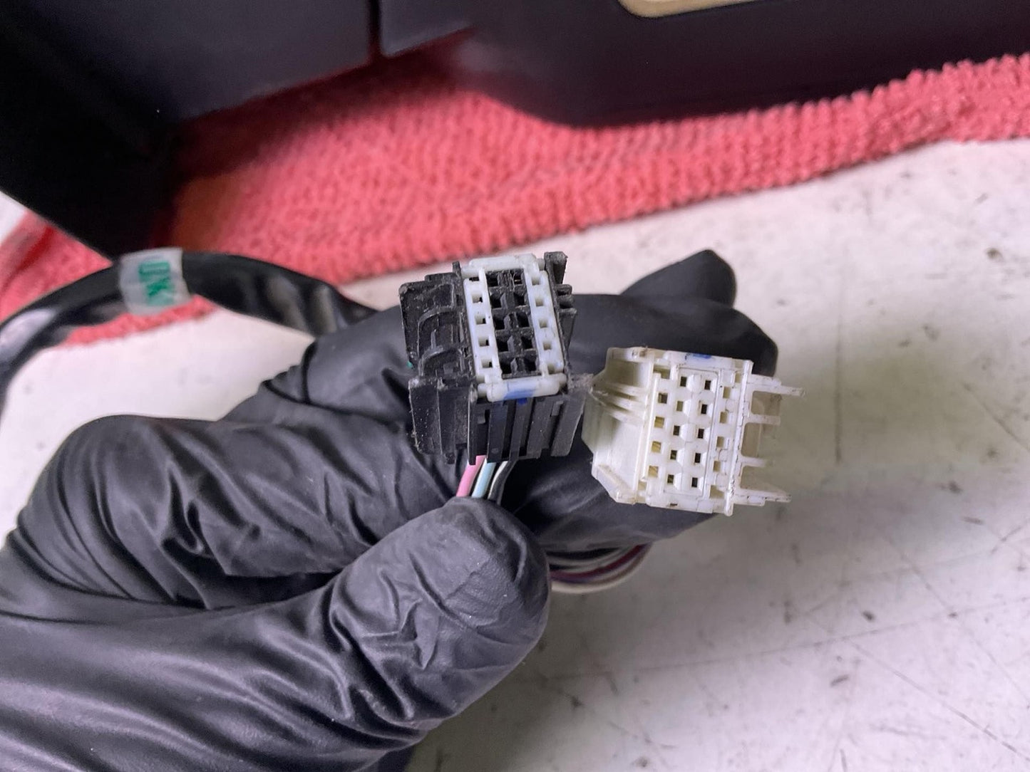 Door Mirror GMC YUKON Left 09 10 11 12 13 144