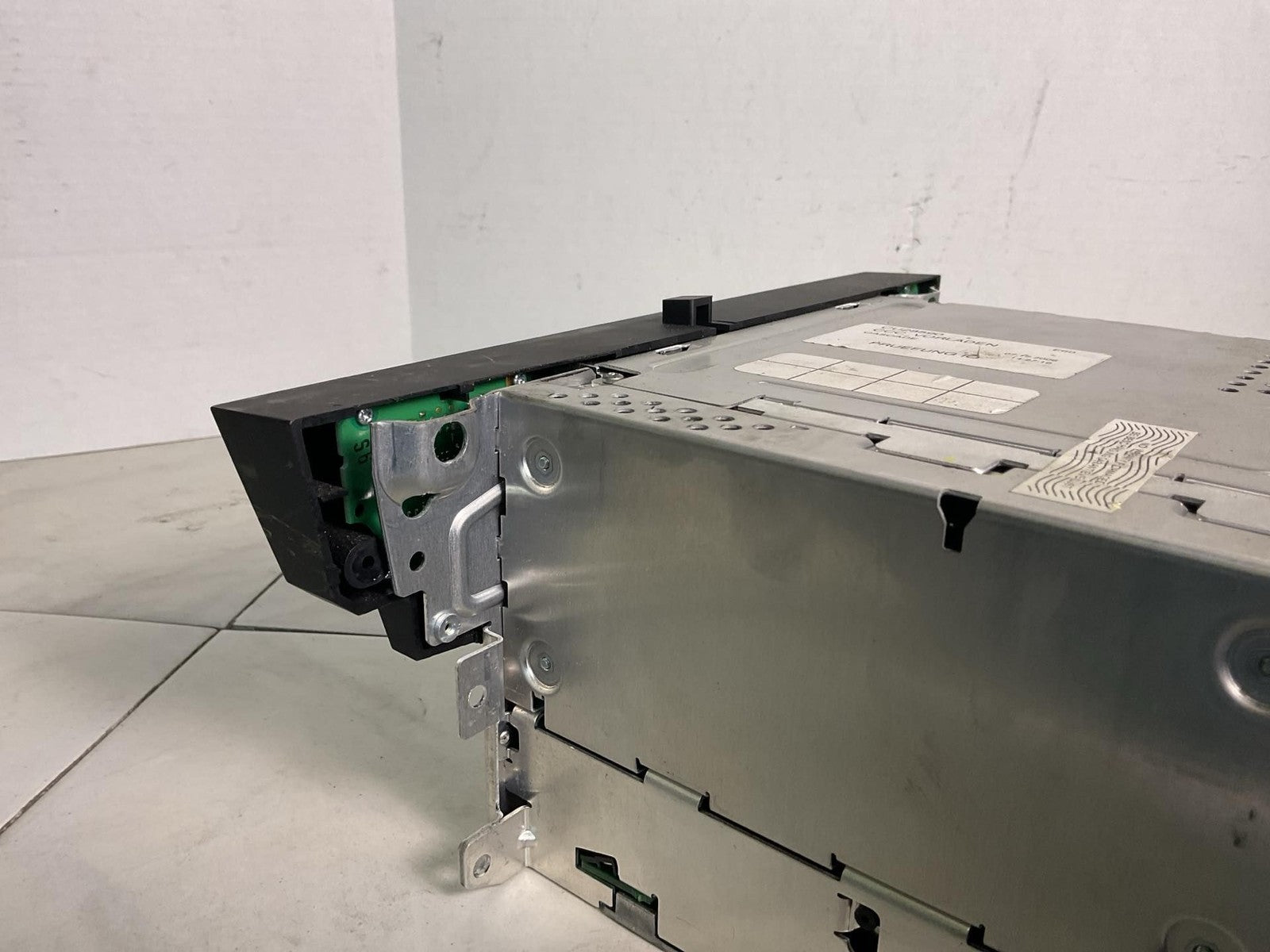 Audio & Visual Equip.(radio) BMW 545I 04 055