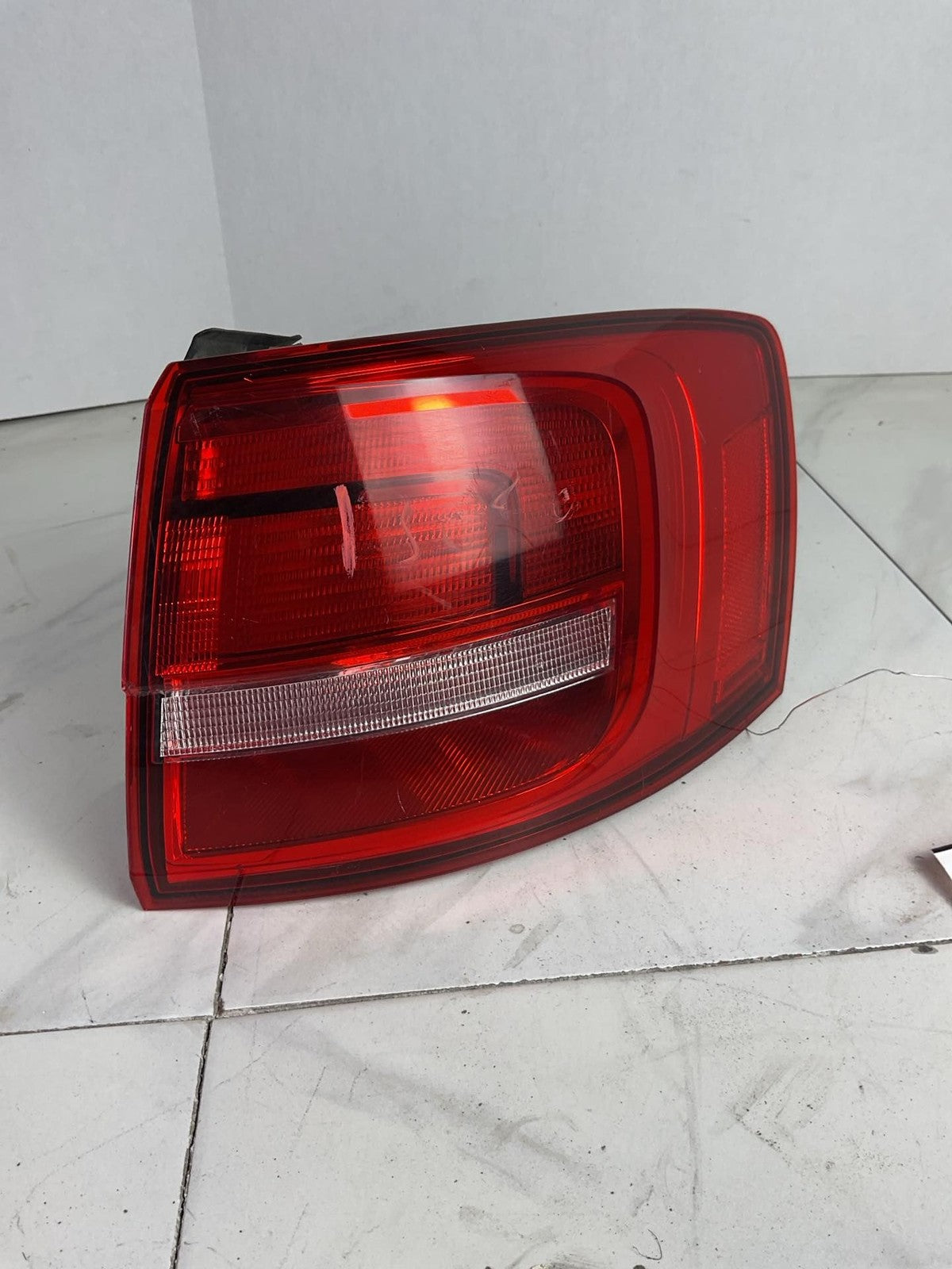 Tail Light Assembly JETTA EXCEPT GLI Right 15 160