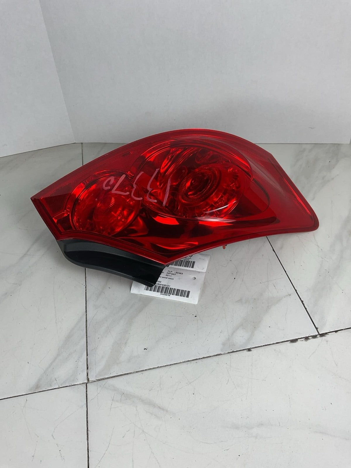 Tail Light Assembly INFINITI G37 Left 09 10 11 12 131