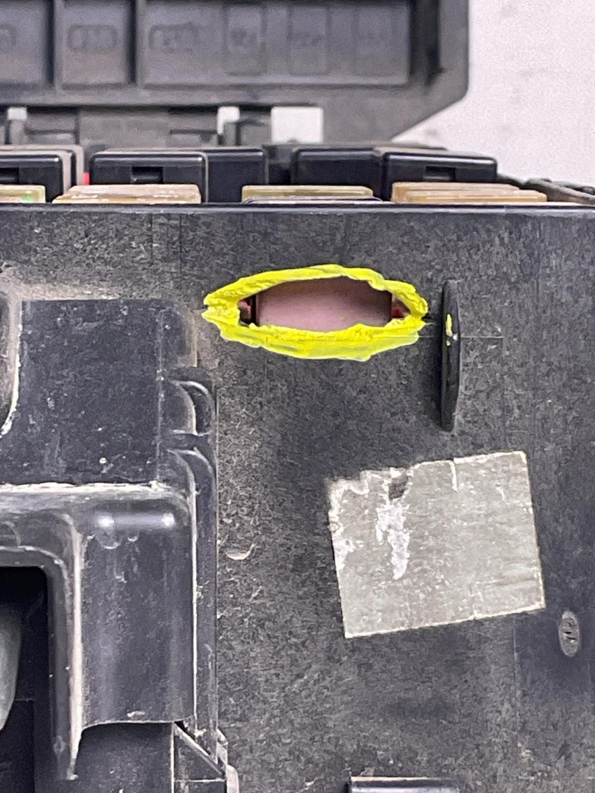 Engine Fuse Box FORD PICKUP F150 00 01 02 03 042