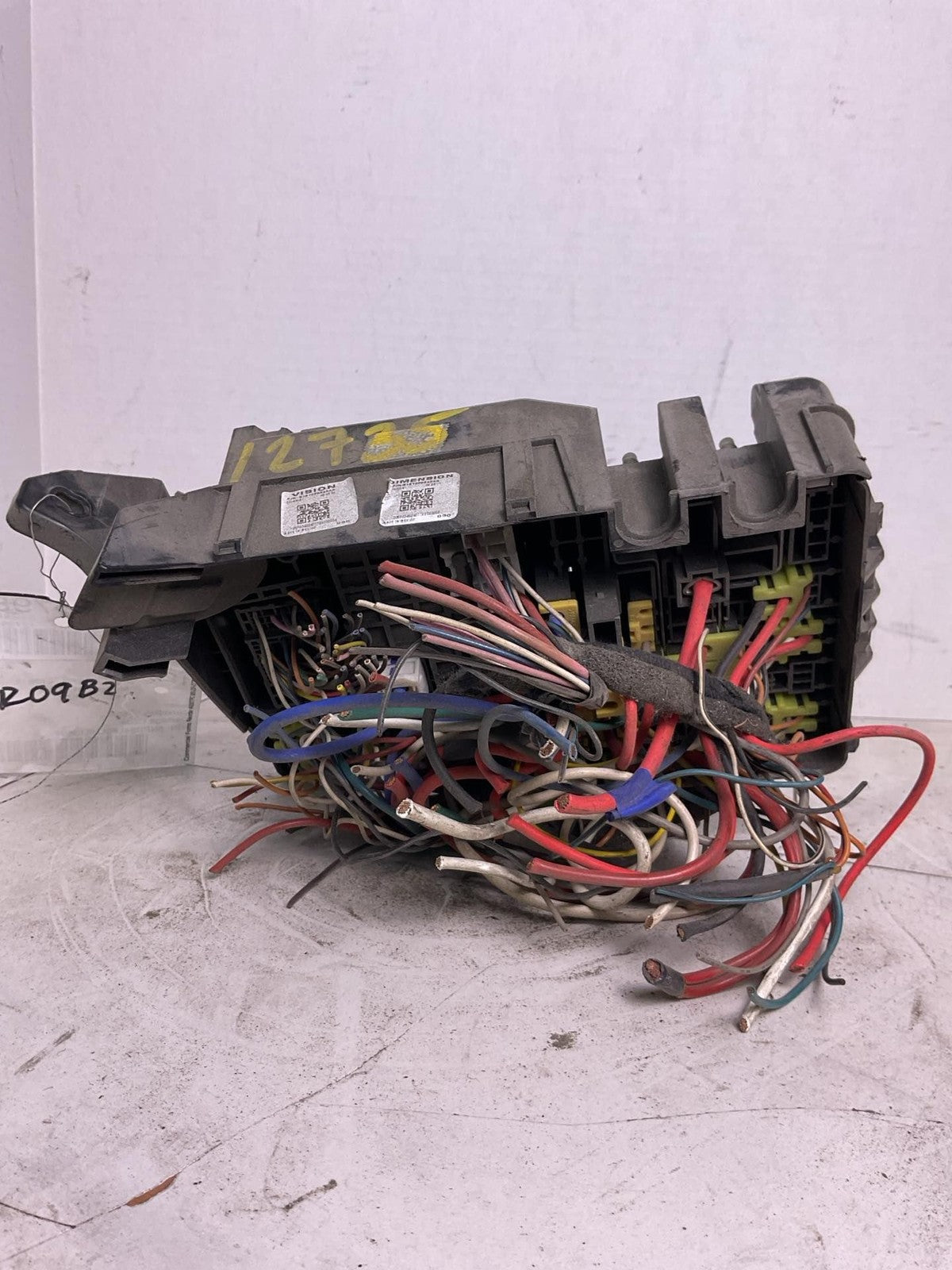 Engine Fuse Box HYUNDAI ELANTRA 19 202