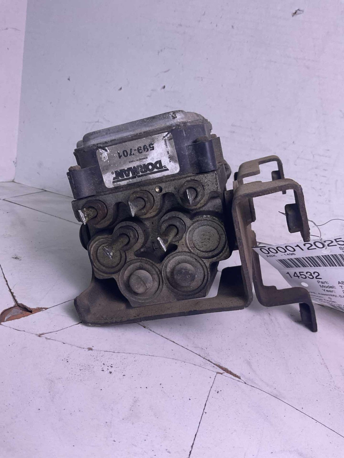 Anti-lock Brake Parts CHEVY TAHOE 00 01 022