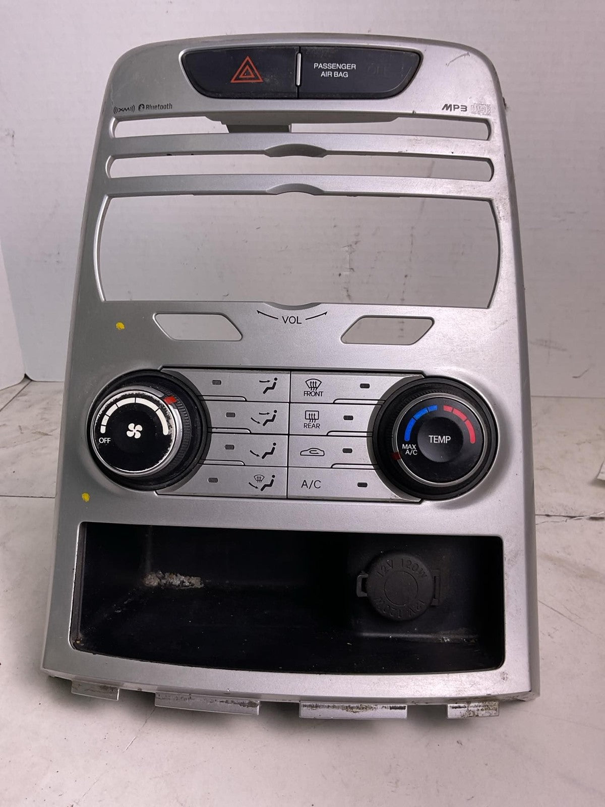 Heater A/c Control HYUNDAI GENESIS 09 10 11 120