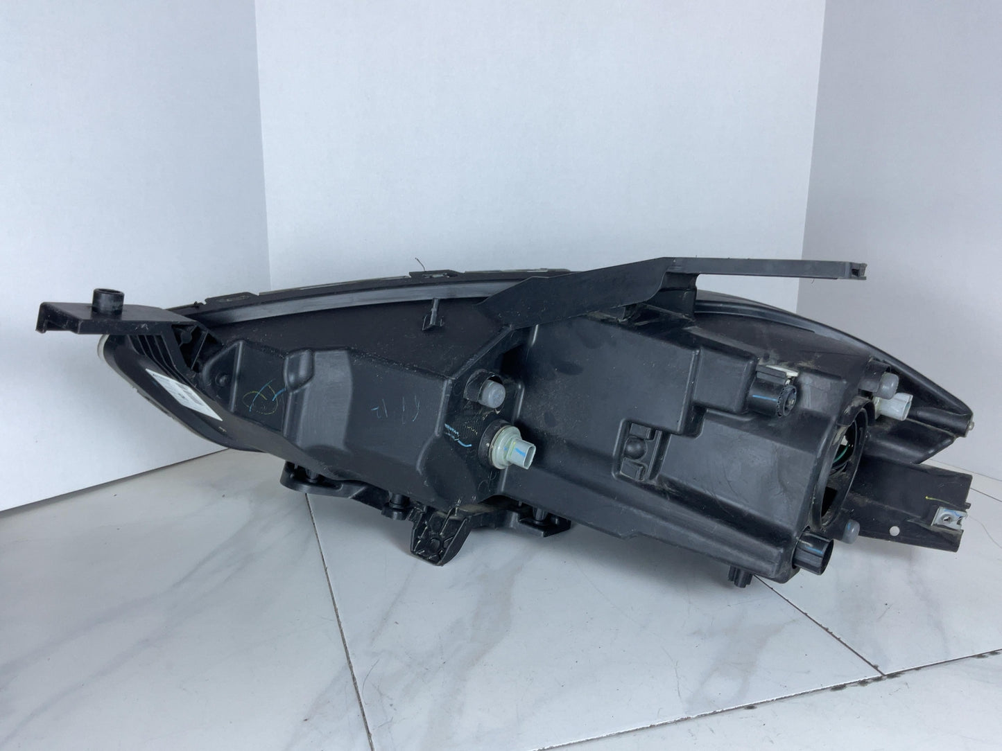 Right Passenger Side Headlamp Assembly 2013-2016 DODGE DART3