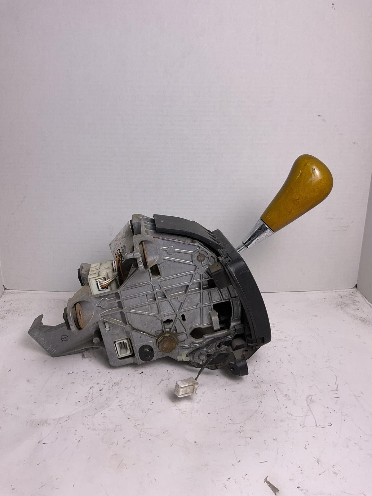 Floor Shifter LEXUS RX400 HYBRID 06 07 081