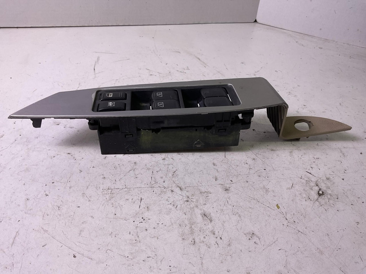 Door Switch Front NISSAN MURANO 05 061