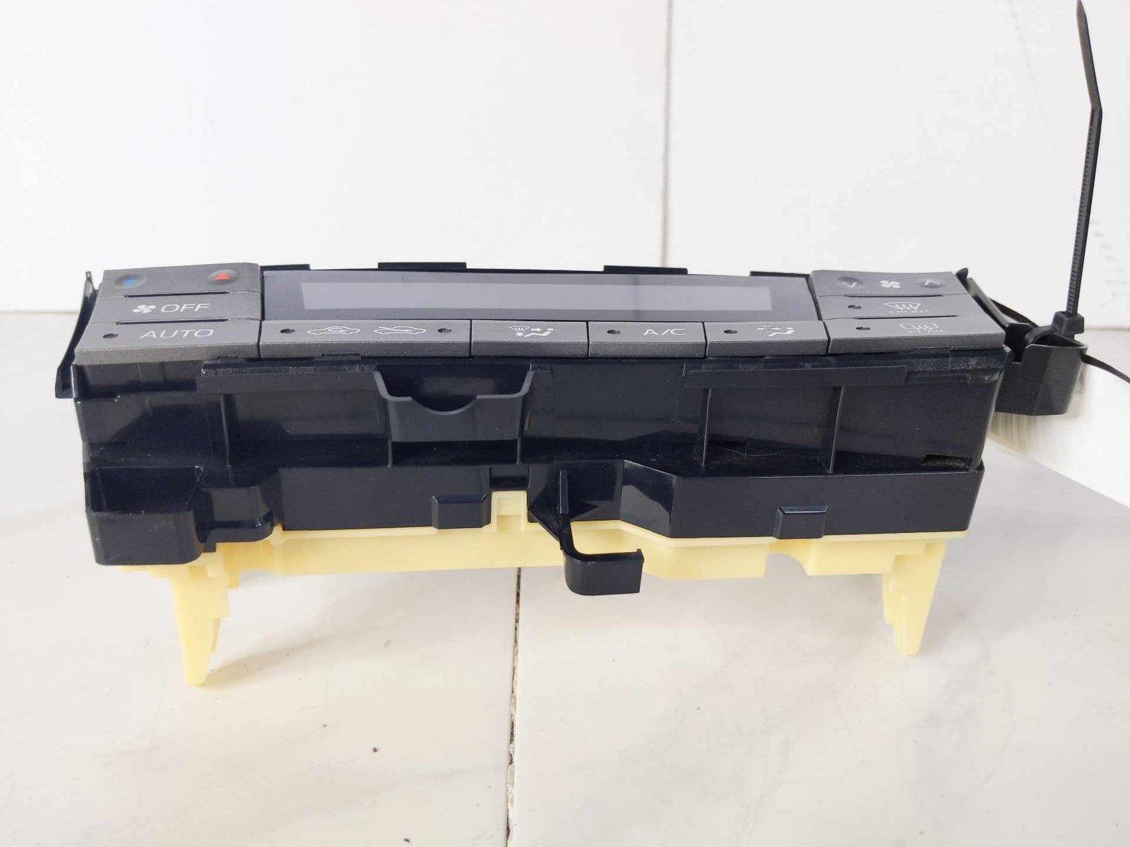 Heater A/c Control TOYOTA PRIUS 124