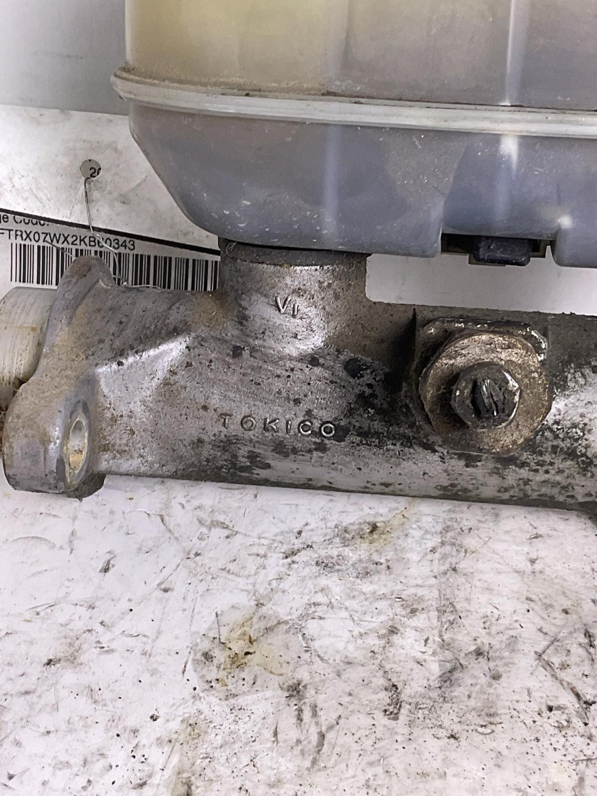 Master Cylinder FORD PICKUP F150 00 01 02 03 0413