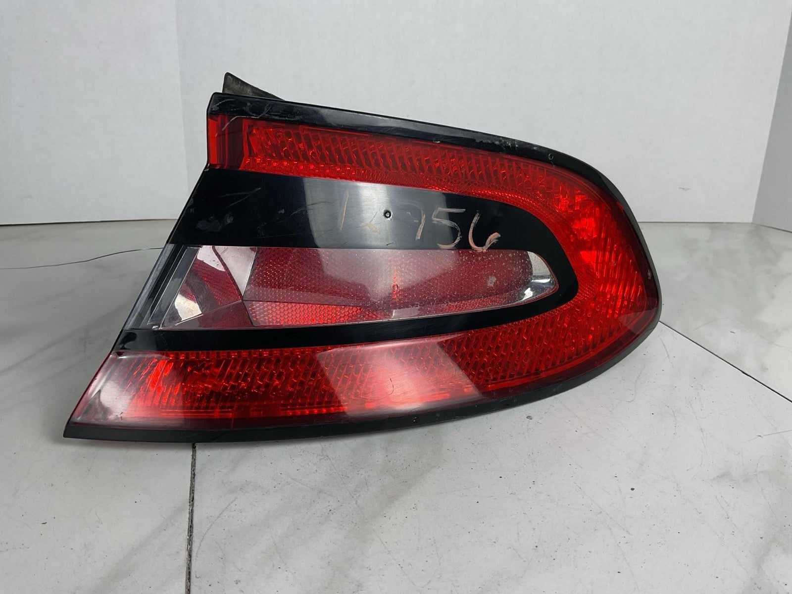 Tail Light Assembly DODGE DART Right 13 14 15 160
