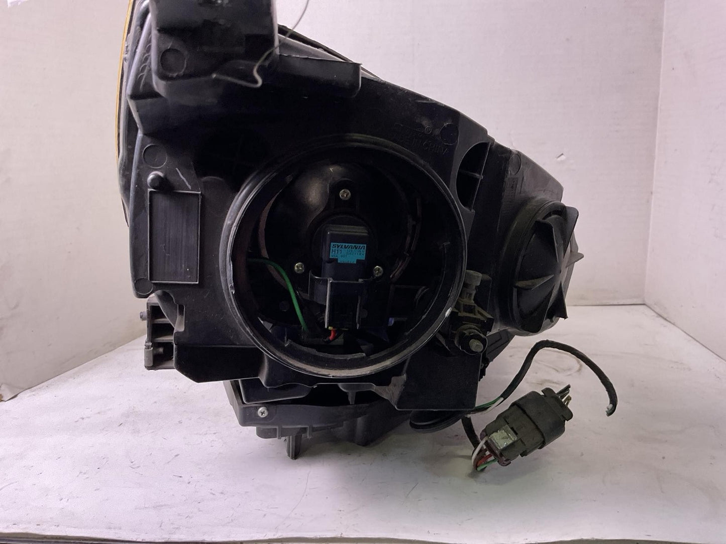 Headlamp Assembly BUICK VERANO Left 12 13 14 15 16 171