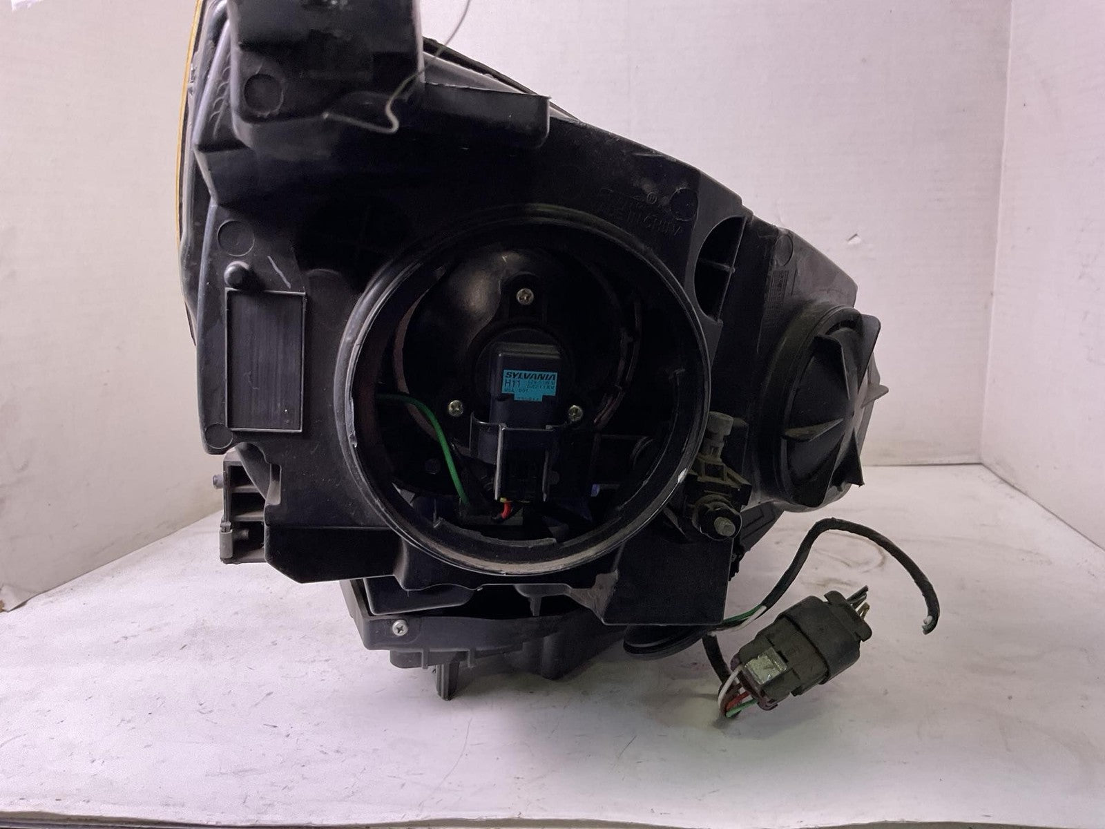 Headlamp Assembly BUICK VERANO Left 12 13 14 15 16 171