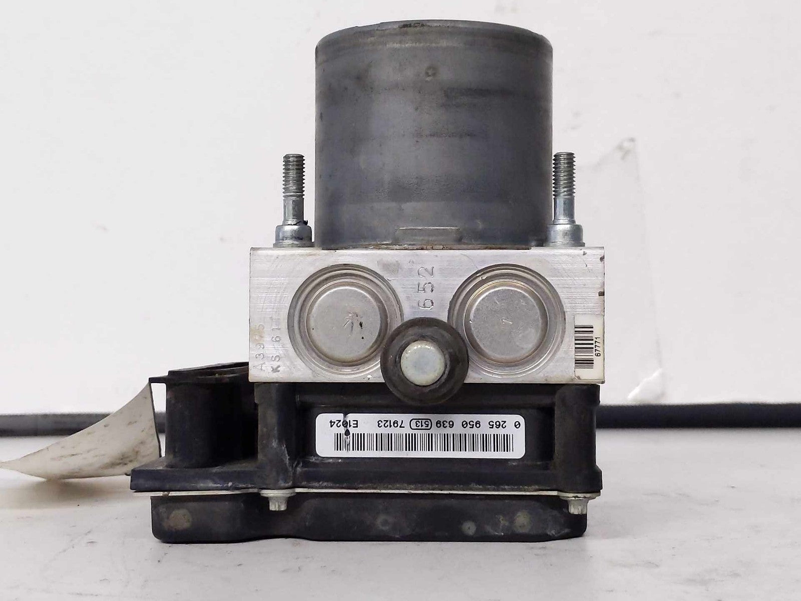 Anti-lock Brake Parts INFINITI G35 07 082