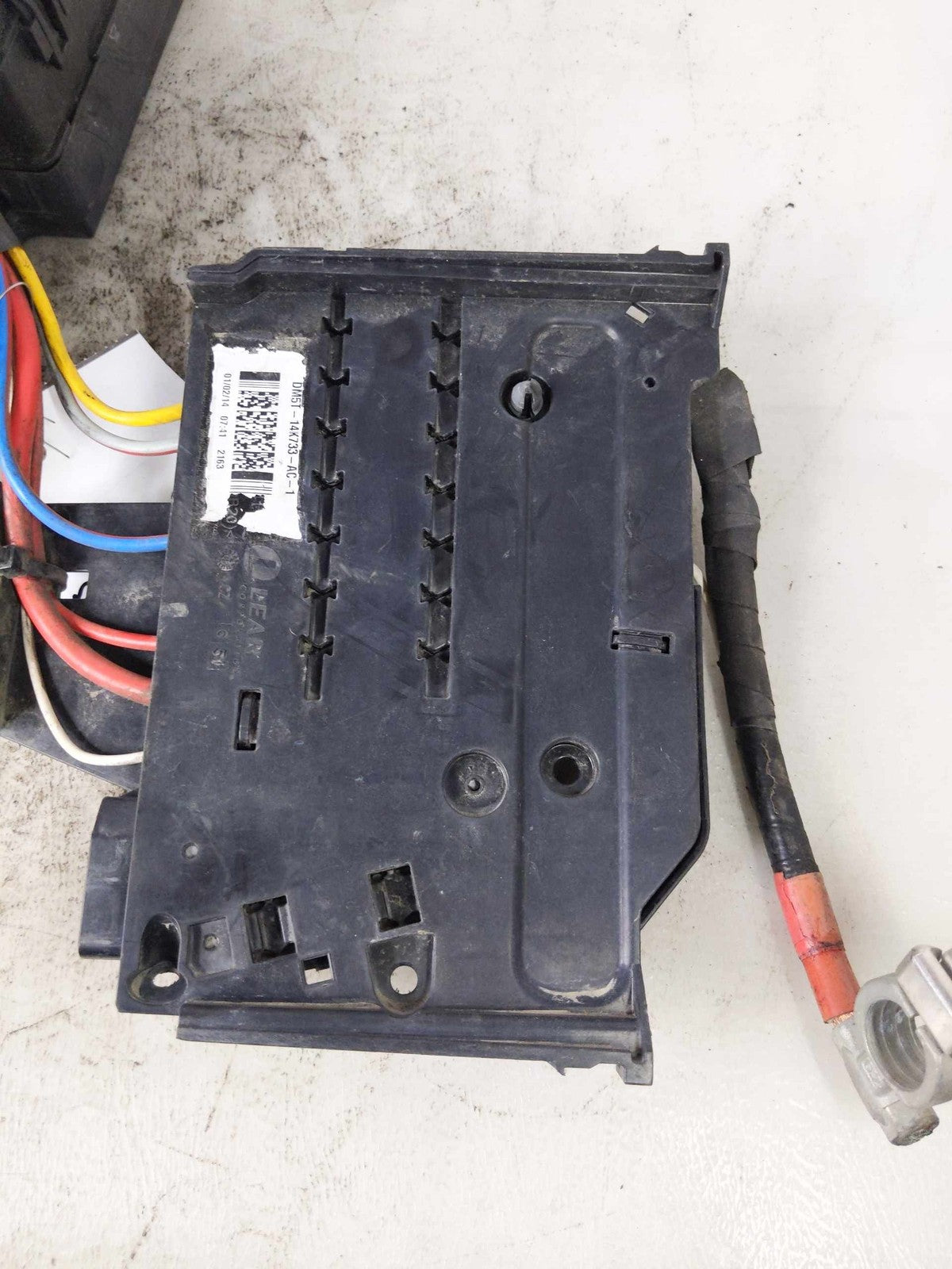 Engine Fuse Box FORD FOCUS 12 13 144