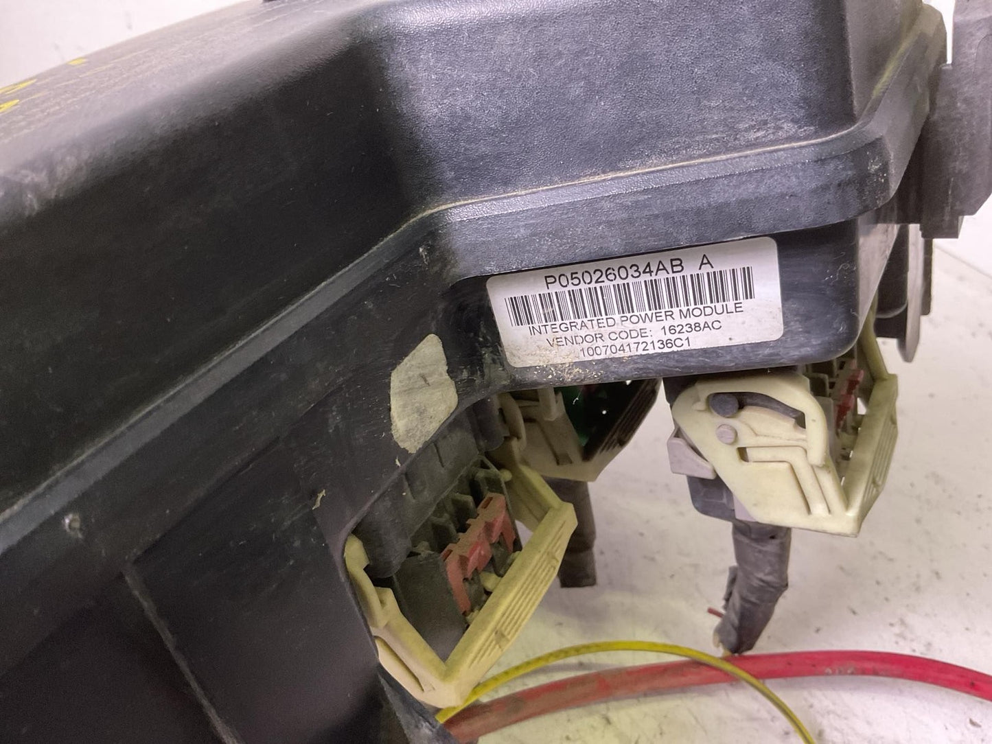 Engine Fuse Box DODGE PICKUP 1500 054