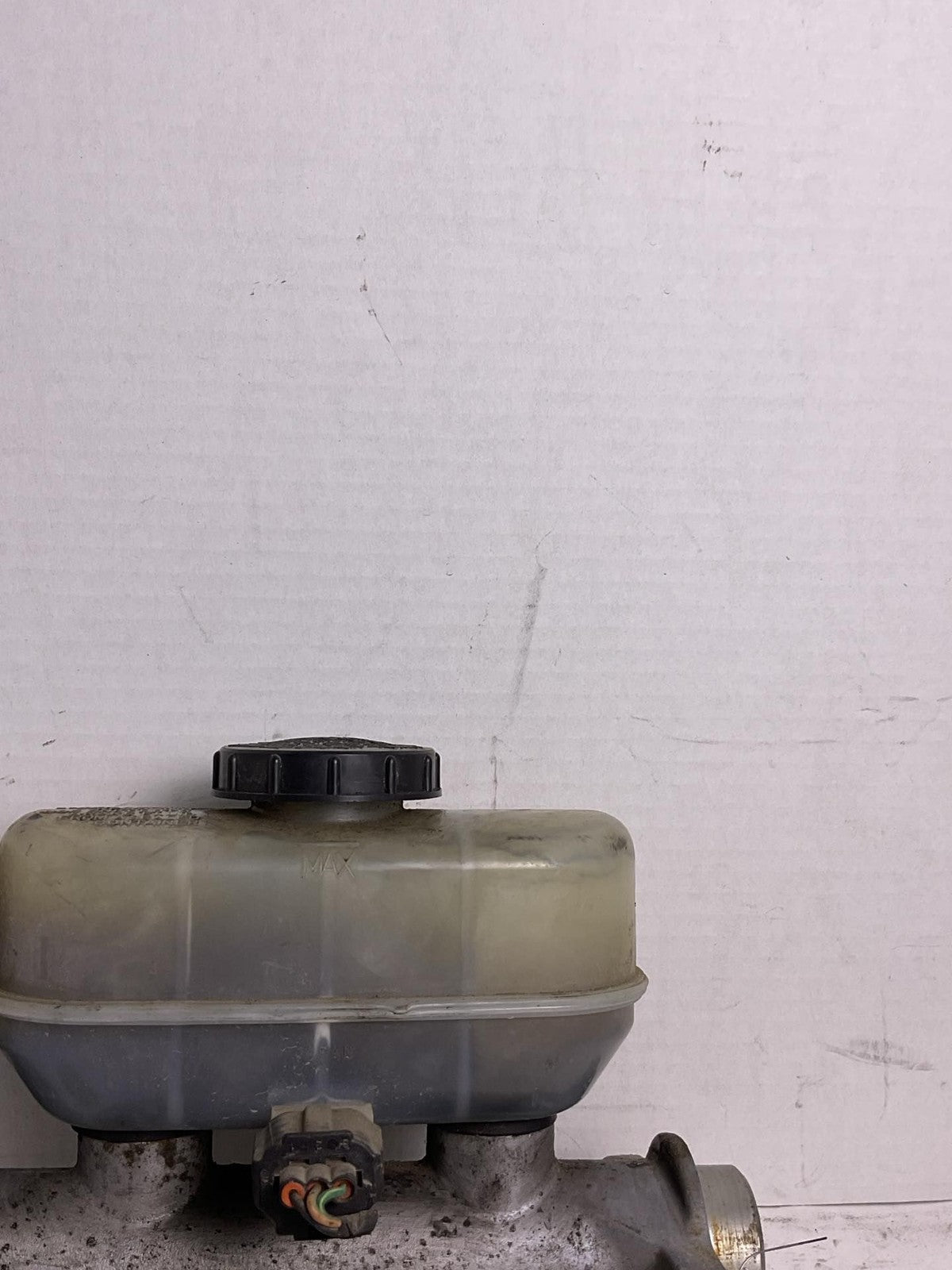 Master Cylinder FORD PICKUP F150 00 01 02 03 046