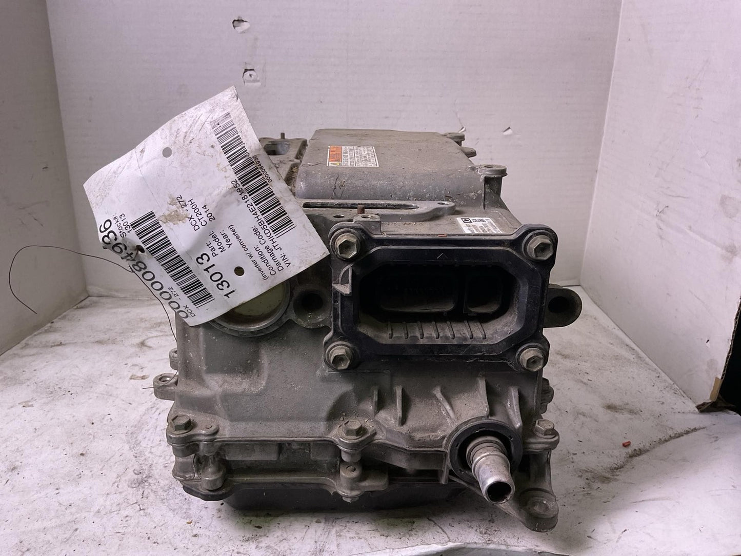 Converter/inverter/charger LEXUS CT200H 13 140