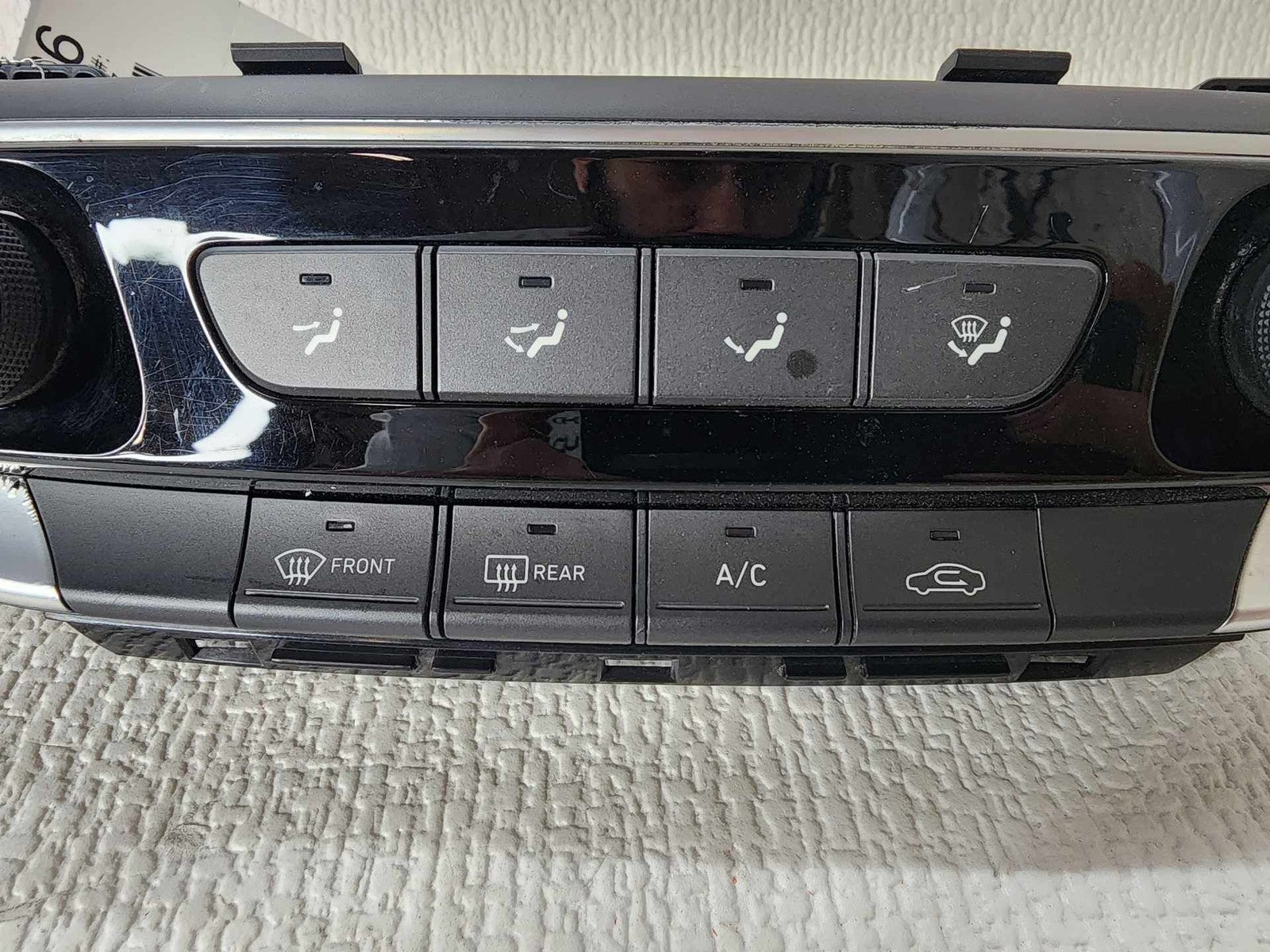 Heater A/c Control HYUNDAI ELANTRA 18 19 203
