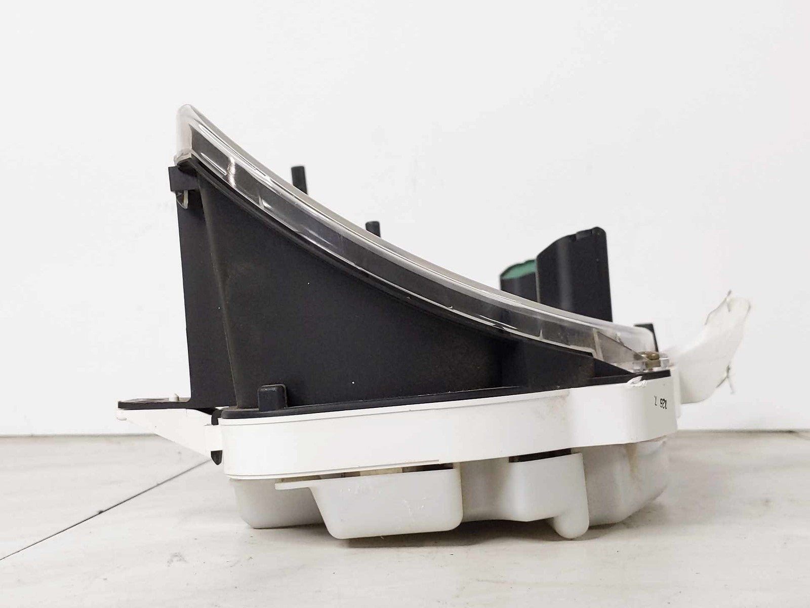 Speedometer TOYOTA HIGHLANDER 01 02 033