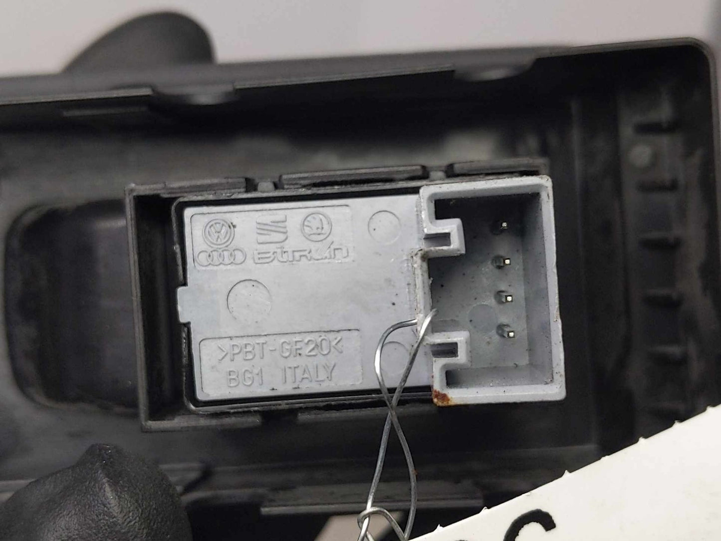 Door Switch Front GOLF EXCEPT GTI 126