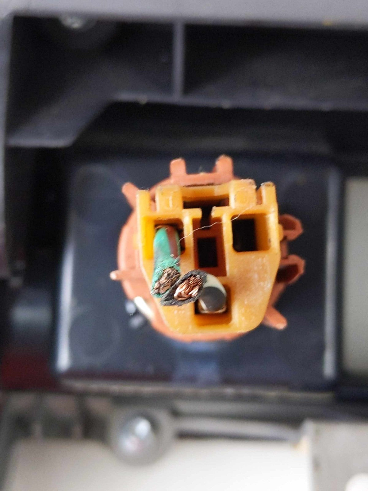 Radio Bezel Trim LINCOLN NAVIGATOR 088