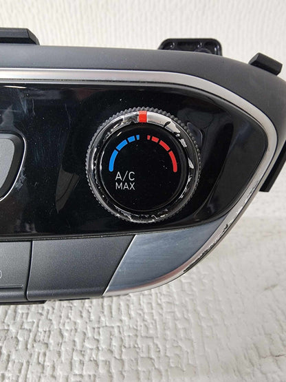 Heater A/c Control HYUNDAI ELANTRA 18 19 204