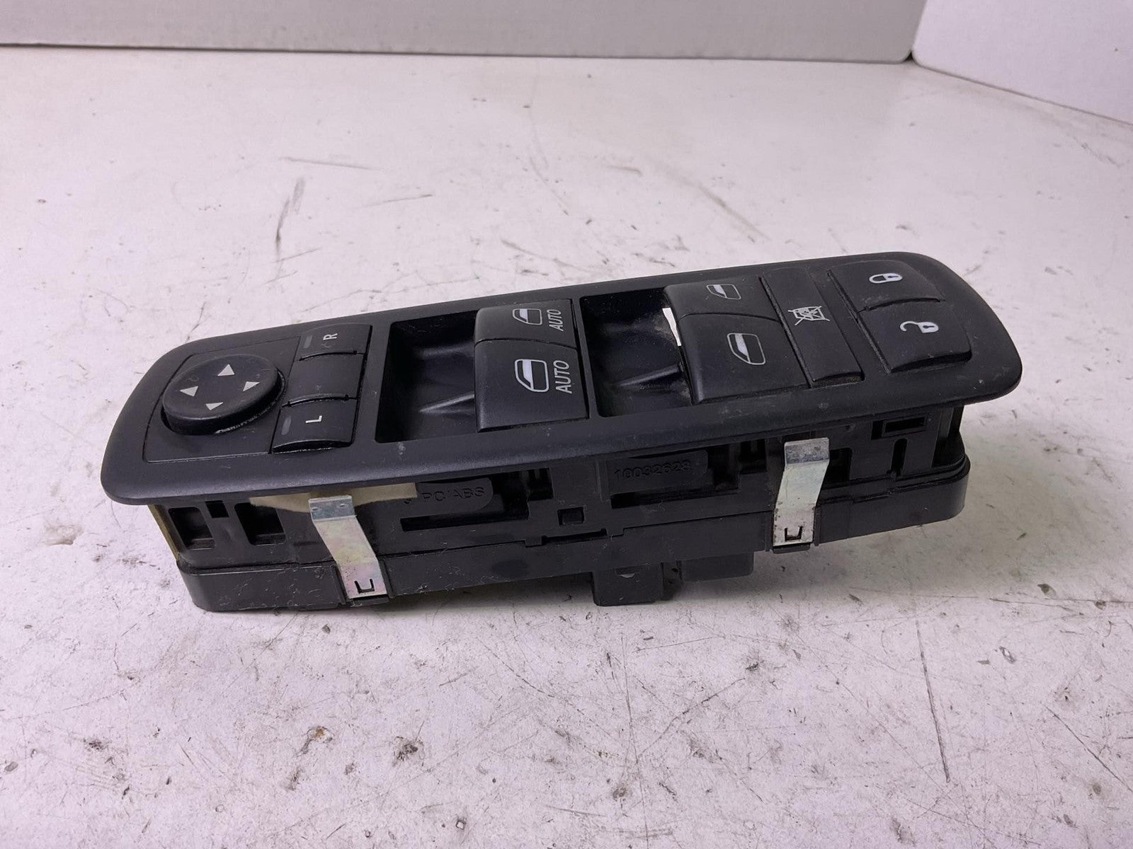 Door Switch Front DODGE CHARGER 11 12 13 141