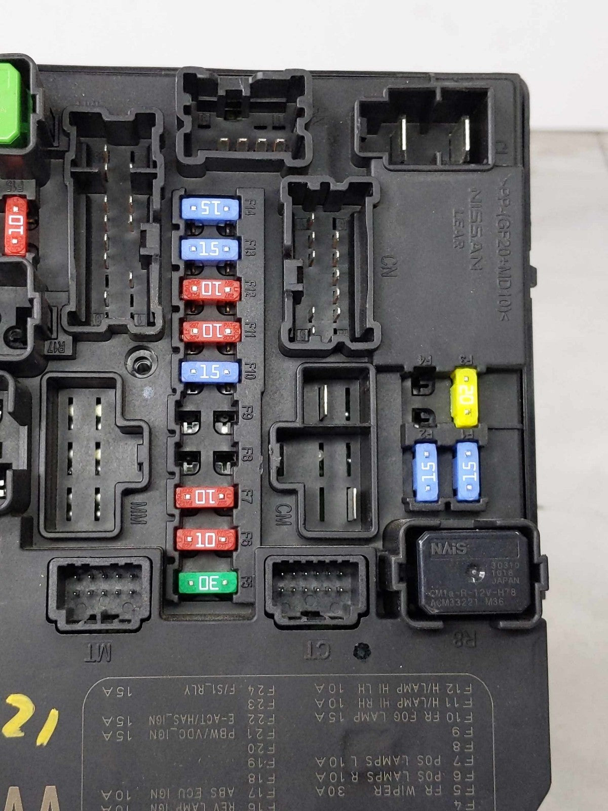 Cabin Fuse Box NISSAN LEAF 136